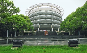 上海大学附属中学