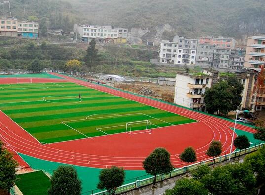 乐山市牛华中学