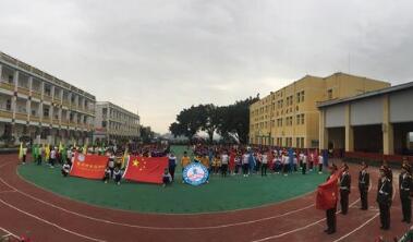 晋宁县双河中学