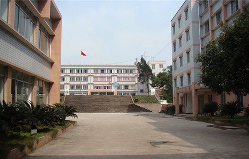 盘县西冲镇中学