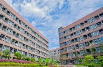 达州市通川区第十一中学