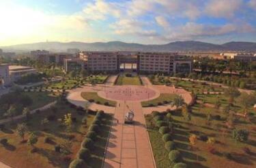 楚雄师范学院附属中学