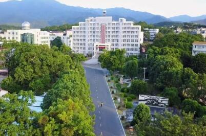 平潭县第三中学