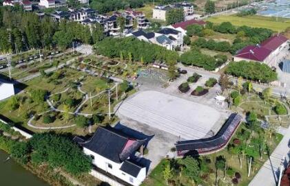 桐乡市河山镇中心学校