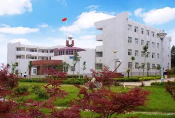裴岗中学